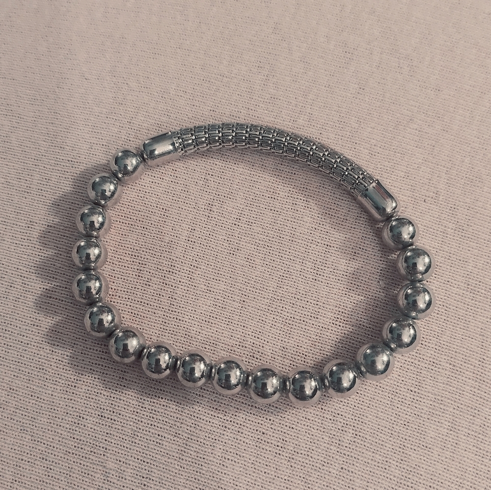 Stackable bracelets - Picture 4 of 5